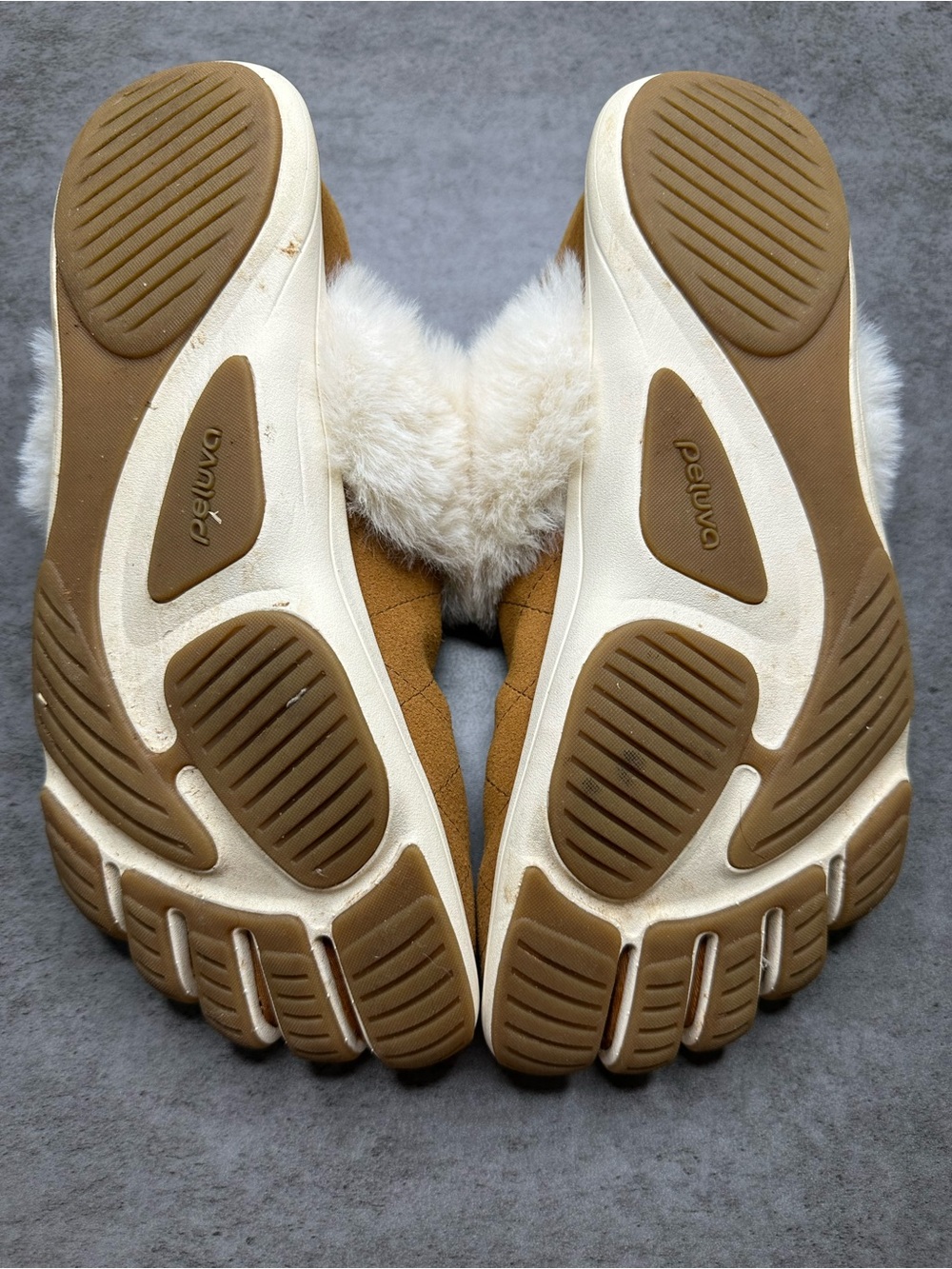 Peluva Zen Barefoot Toe Slippers Women’s US 9 Camel Leather Faux Fur - Picture 6 of 6